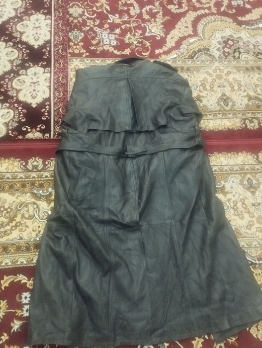 Германия коженний плаш сотилади. 54-56