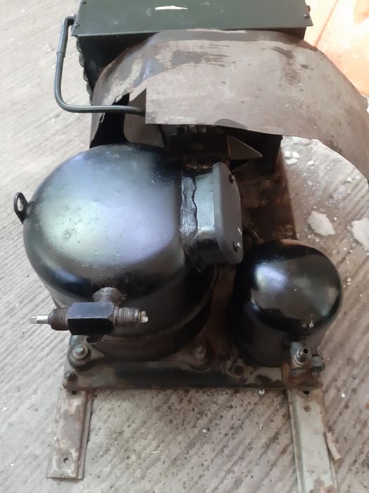 Компрессор для промышленного холодильника