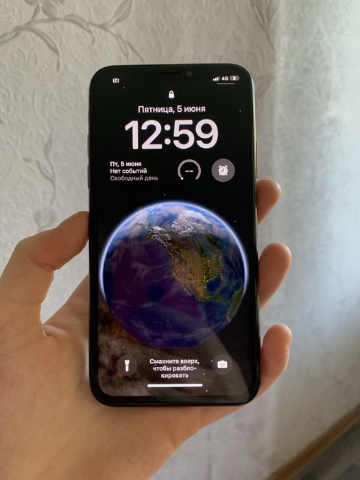 Продам iPhone X