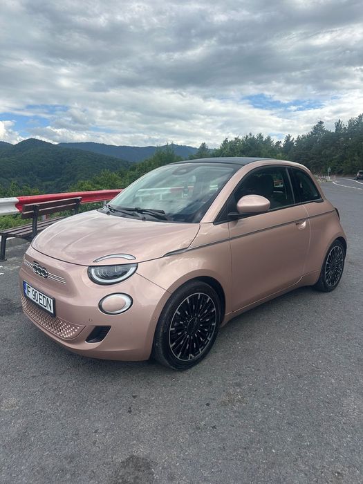 Fiat 500E Fiat 500e Cabrio La Prima by Bocelli 42kWh