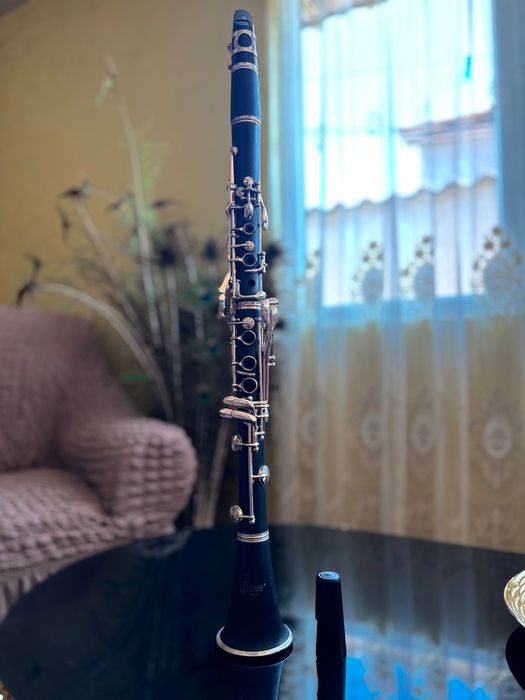 Bb кларинет в отлично състояние