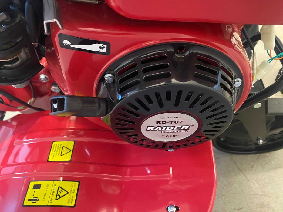 Мотофреза бензин. 5.2kW (7.0hp) 2+1 ск.+Аксесоар за фрезоване /В Кашон