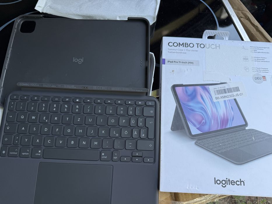 Ipad pro 11 M4 клавиатура с кейс Logitech