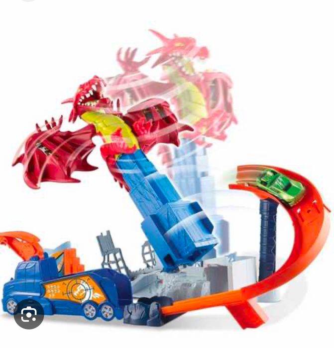 Трассы и машинки Hot Wheels