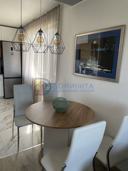 Двустаен апартамент, напълно обзаведен. Луксозно изпълнение