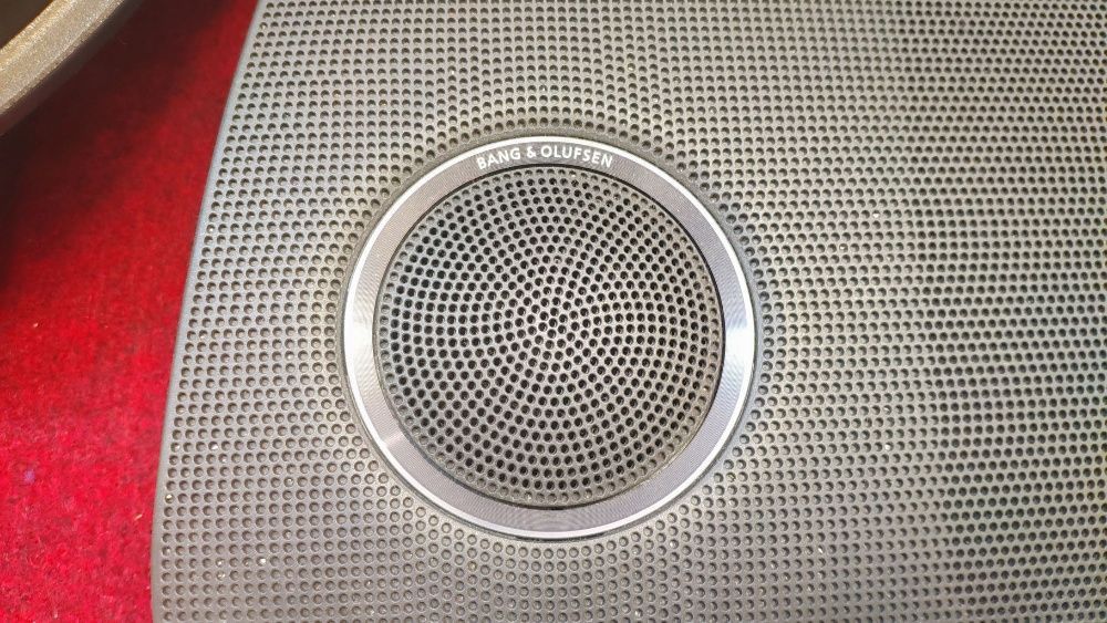 Озвучителна система Bang&Olufsen за Audi a4 b8 2009-14 обезателно седа