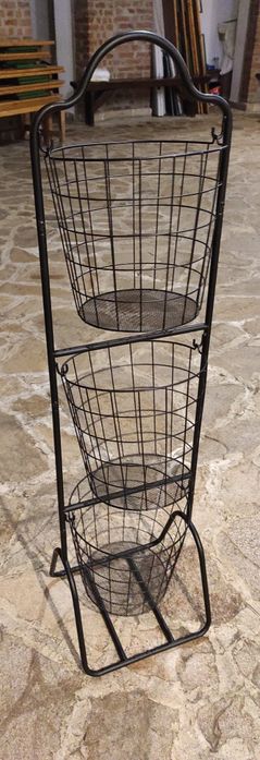 Suport cu trei coșuri pentru rufe/prosoape/fructe sau orice altceva