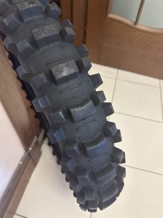 Мотрезина Michelin Starcoss 100/90-19