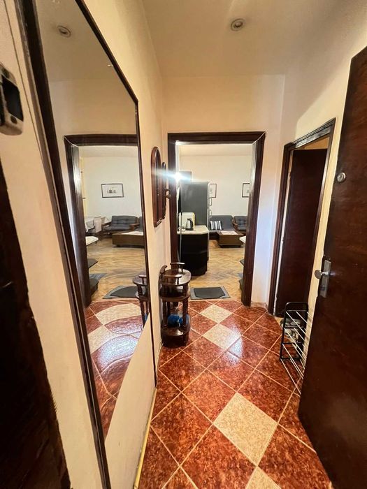 Дава се под наем Тристаен апартамент в София, Хиподрума - 90 кв.м за 598.23 € - Снимка #2