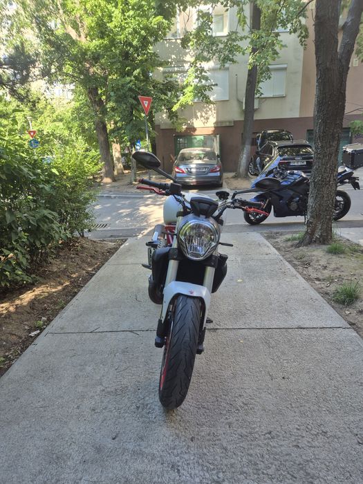 Ducati Monster 821 2015 alb - rosu