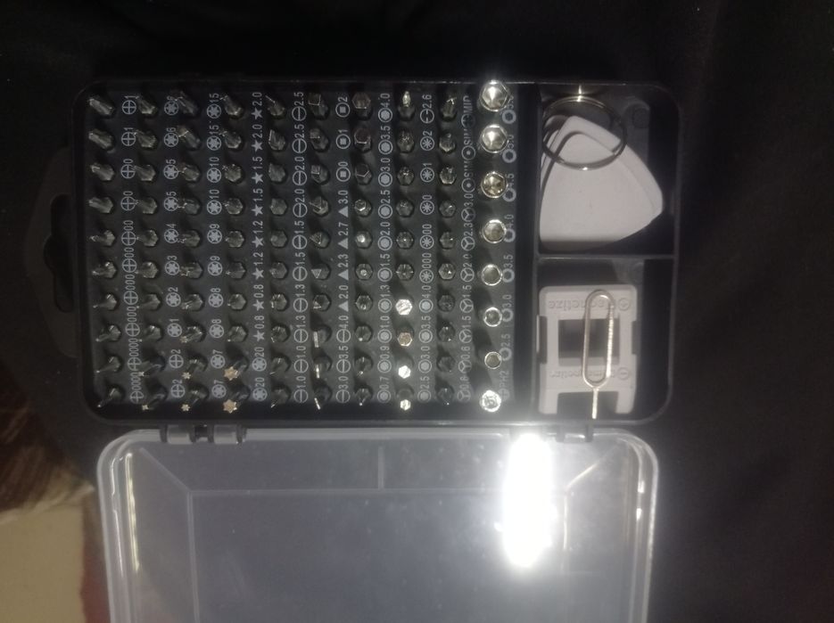 Продам набор отвертак для телефона