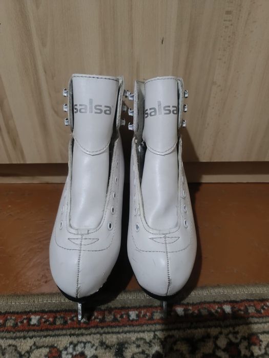 Продам коньки детские