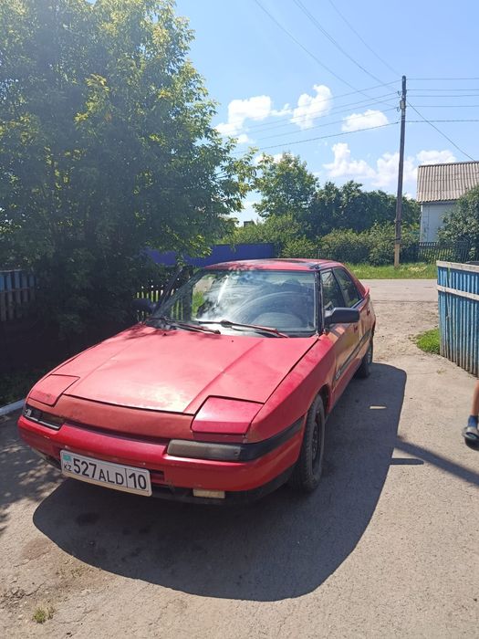 Продам машину Мазда 323