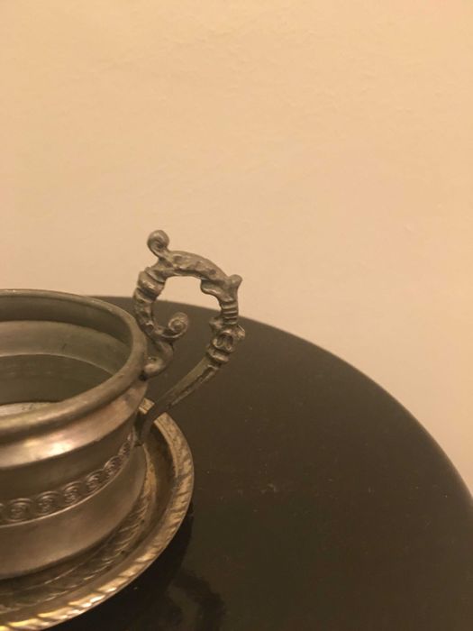 Set cesca si farfurioara metalice w germania marcata bibelou bibelouri