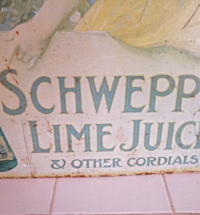 Интересни, метални табели.