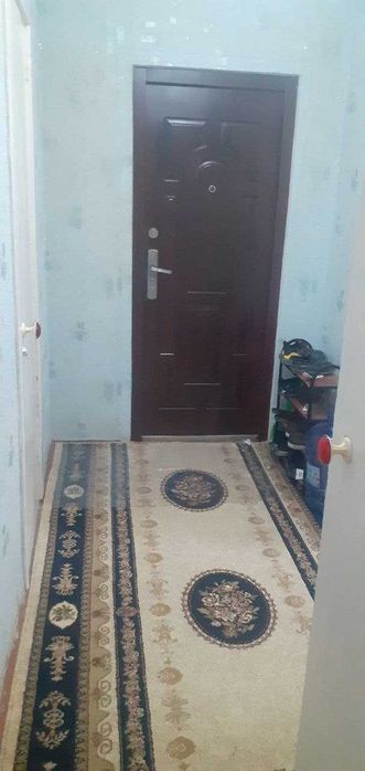 3хонали кв сотилади. Васход бозори 5мкр, обстоновкали, ремонти яхши