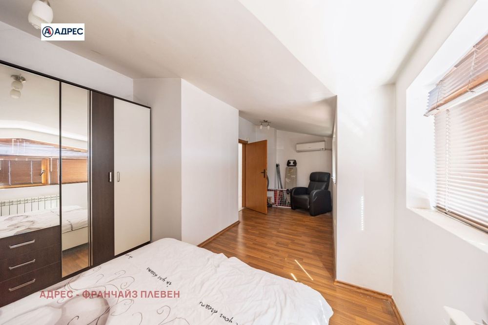 3-стаен в Плевен-Широк център площ 81 цена 120000