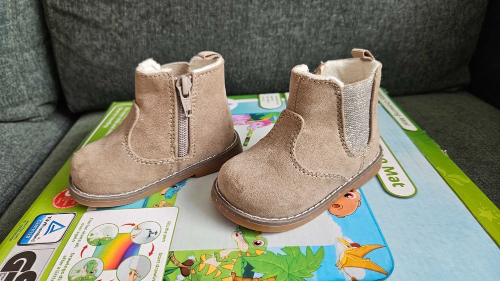 Бебешки боти H&M номер 18-19