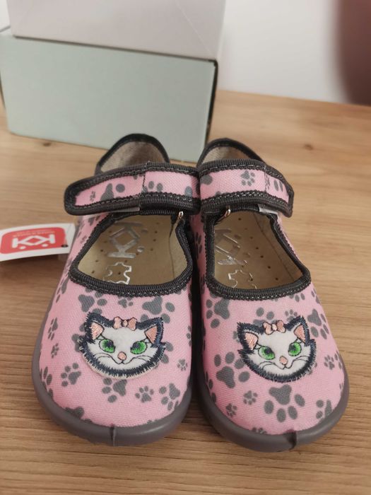 Детски пантофи!!! Колев!