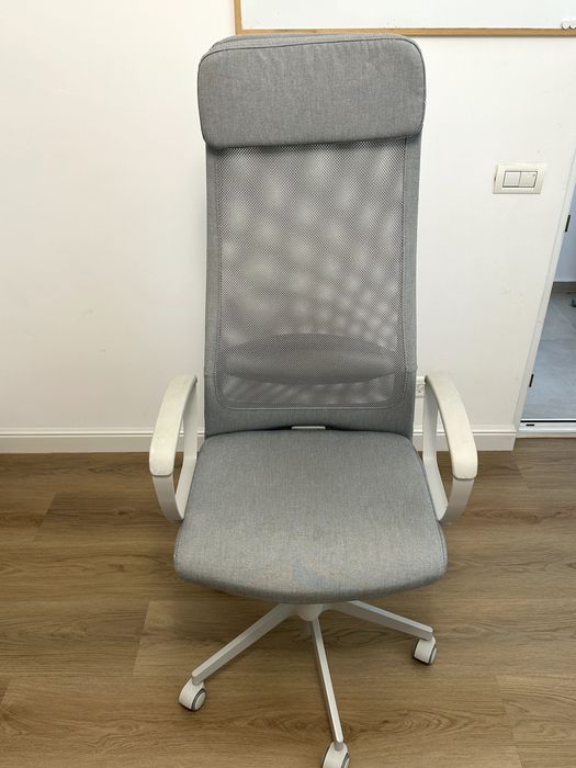 Scaun de birou IKEA Markus, Gri mărime M. Stare foarte buna