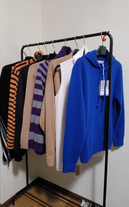 Продам женские кашемировые джемпера