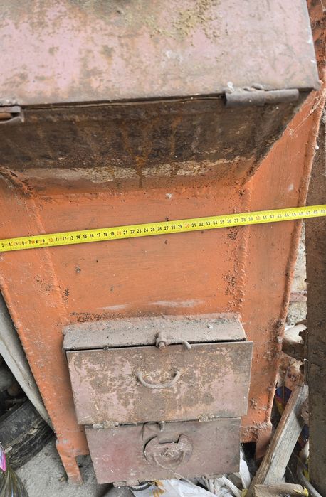 Котел с водна риза за отопление с твърдо гориво