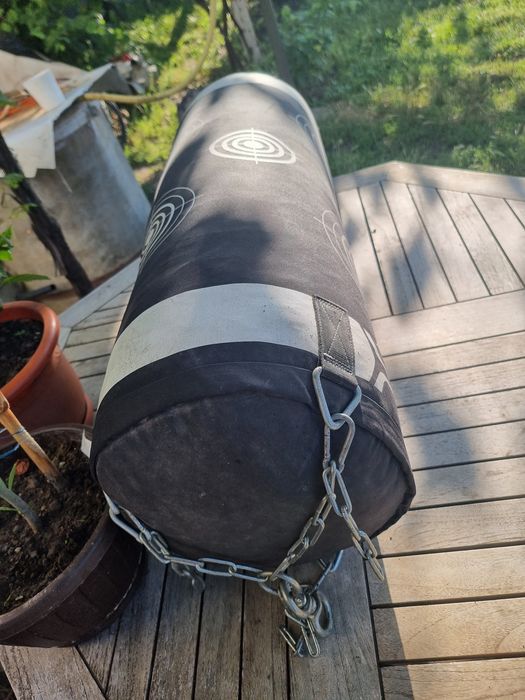 Sac mare de box in stare bună!