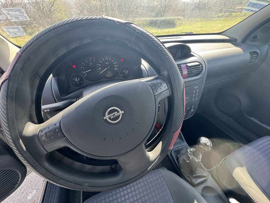 Опел корса 1.7 дизелов двигател Isuzu