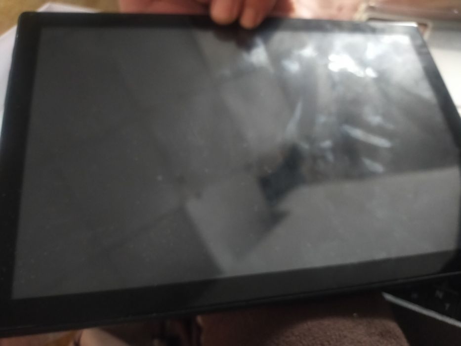 Продам планшет хорошом состояния