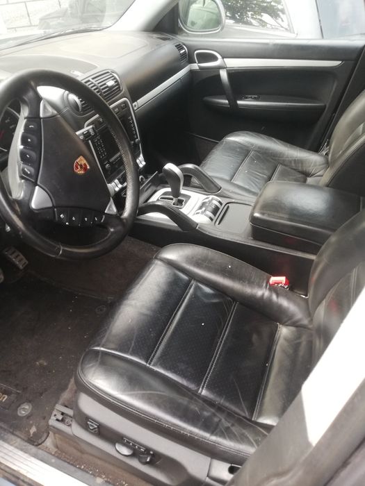 Порше Кайен цял или на части .