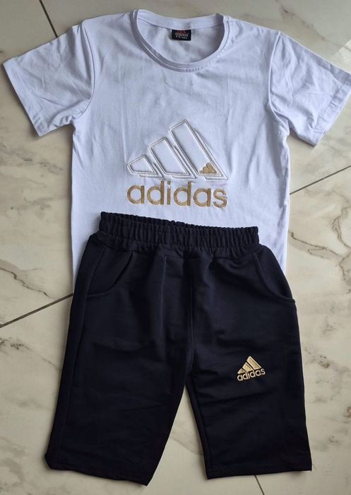 Compleu băietel 7-8 ani