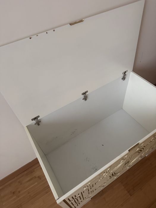 Сундук в национальном стиле