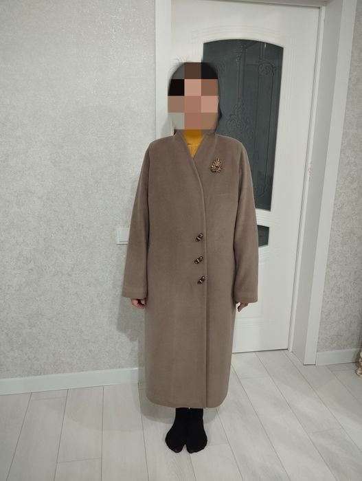 Продается пальто демисезонное