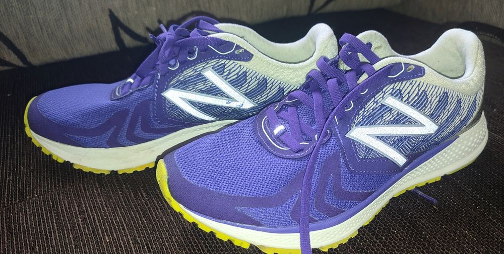 Маратонки 37 номер