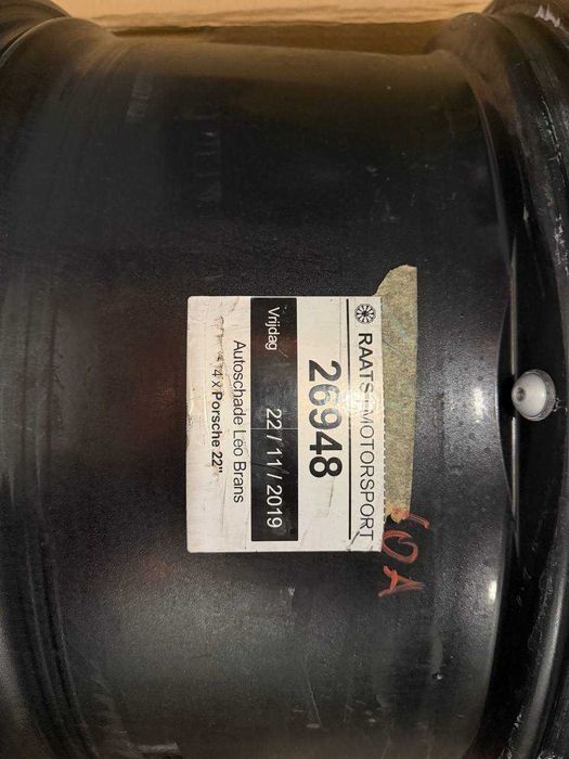 Оригинални джанти Porsche R22 + зимни гуми Pirelli – комплект