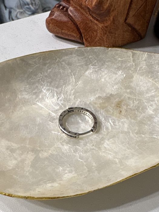 Pandora серьга-кольцо «Классика вечности»