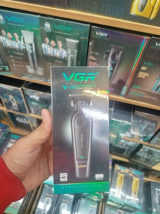 VGR V - 197 & 995 Combo. Soch va soqol olish uchun Clipper va trimmer