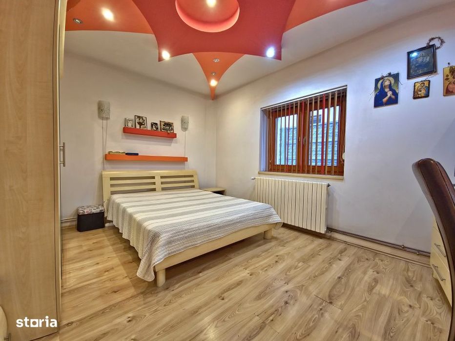 Pensiune 17 camere in Eforie Nord – afacere de familie, gata de expl