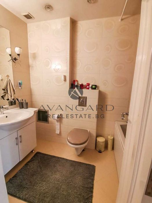 оф.11026 Многостаен с Паркомясто Герджика