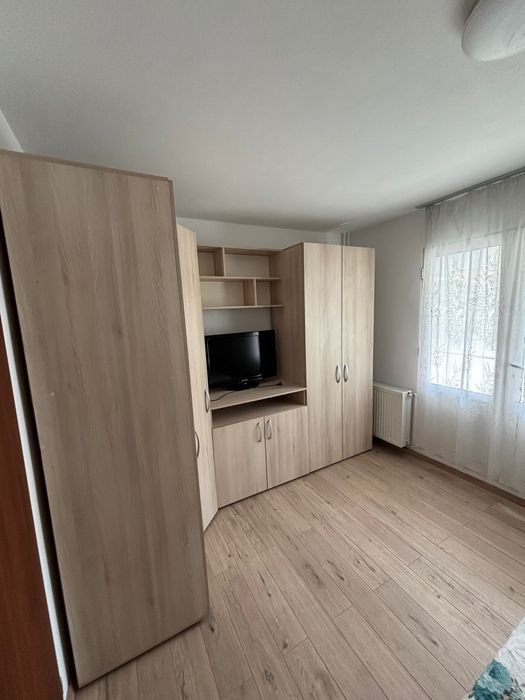 Particular inchiriezi