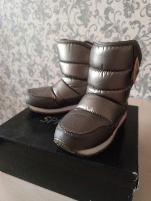 Детская зимняя обувь для девочки