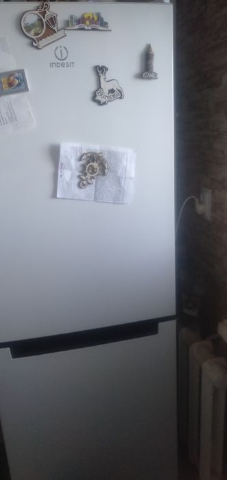Холодильник Индезит в эксплуатации был 2 года