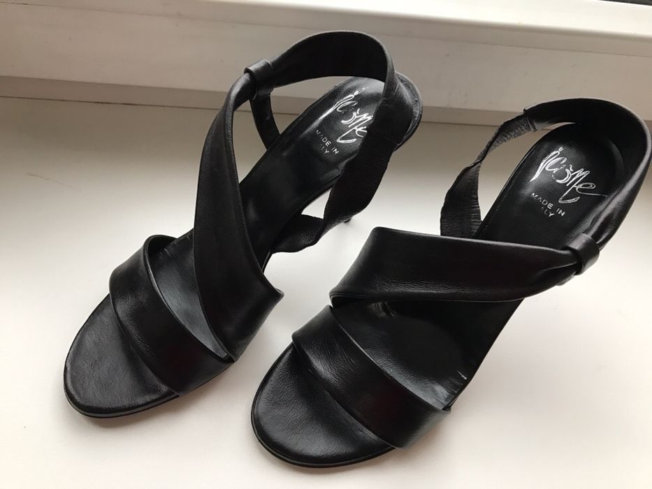 Босоножки, Италия