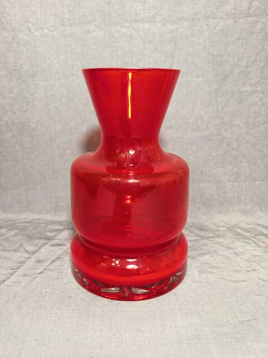 Ваза.Рубиновное стекло.70е годы.