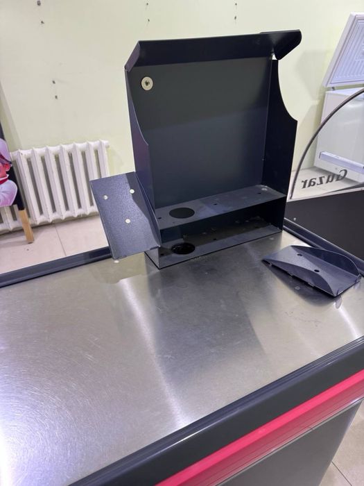 Черный кассовый стол