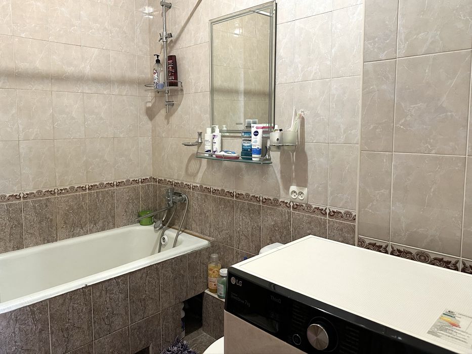 2/1/9 Тузель2, балкон 2/6, полисадник, крестик, корзинка, 40 лет.