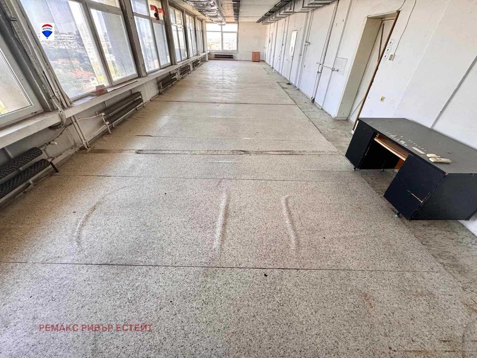 Дава се под наем Офис в Русе, Широк център - 200 кв.м за 663 € - Снимка #5