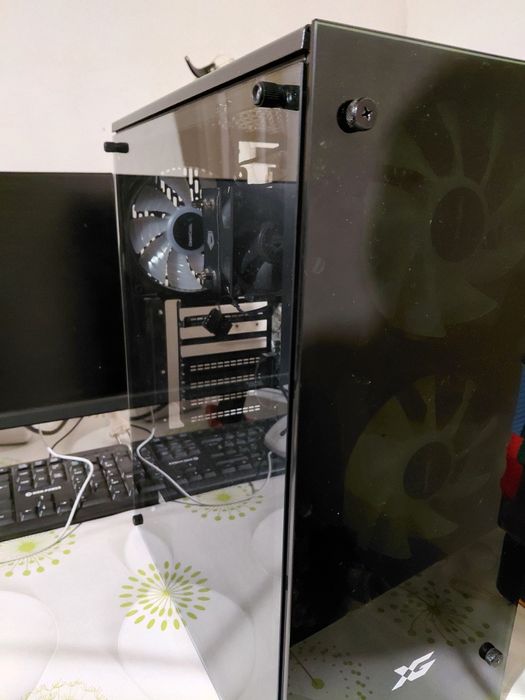 Продам черный корпус