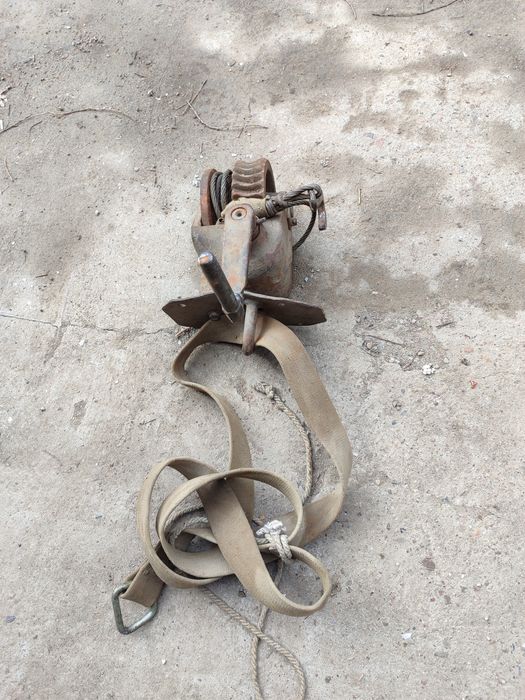 Подъемник тросовый ручной