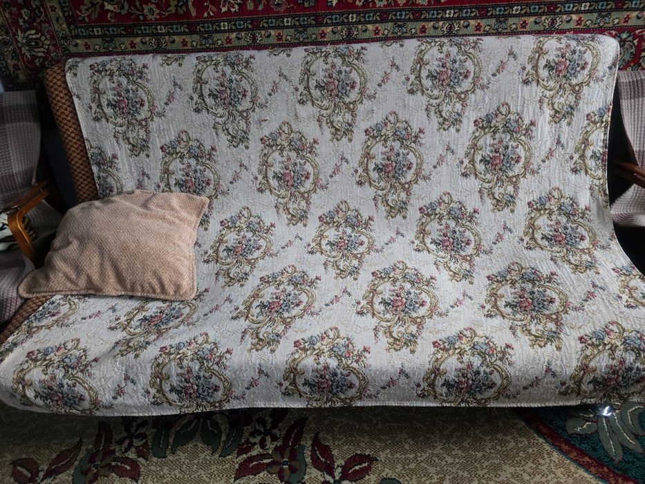 Продам диван б/у